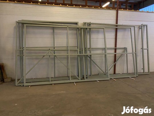 4x9 méteres fémszerkezet, acélváz, tároló, garázs váz