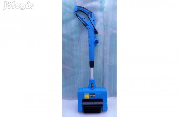 500W teljesítménnyel kefés takarítógép teraszok, járdák takarításához