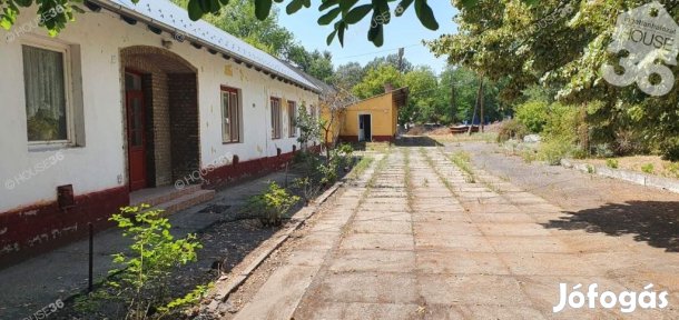 500 nm-es üzem eladó Izsák