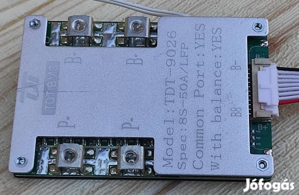 50A 8S 25.6V Lifepo4 BMS védőáramkör hőmérséklet mérővel ballanszeres