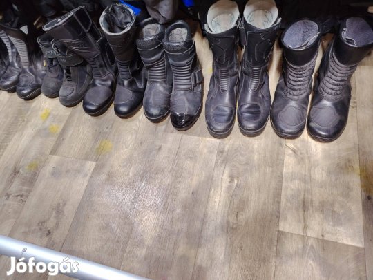 50 pár motoros csizma