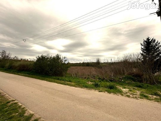 5112 nm-es telek eladó Szabadhídvég
