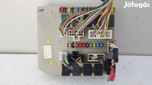 512693 Renault Clio 3, 2010, Külső Biztosítéktábla, 902663A,