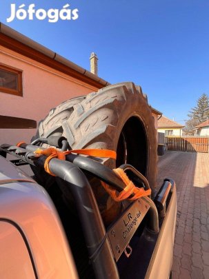 520/70 R38 gumiabroncsok eladók: 2 db Kléber párban, + 1 db Firestone