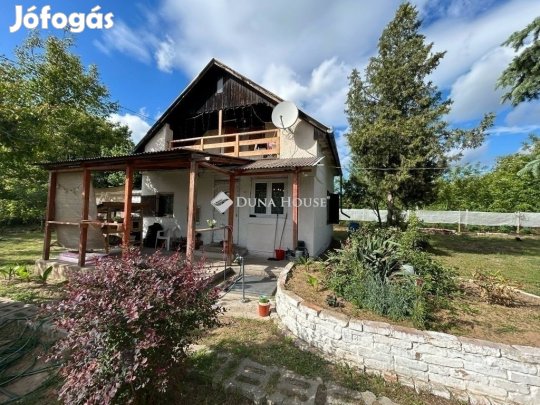 52 nm-es ház eladó Monor