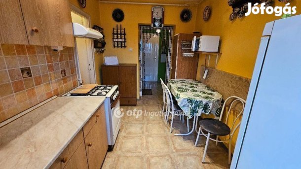 52 nm-es lakás eladó Eger