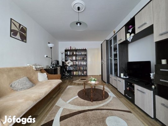 52 nm-es lakás eladó Pécs