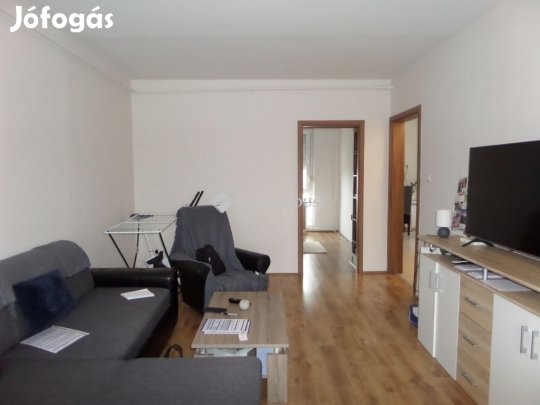 52 nm-es lakás eladó Pécs