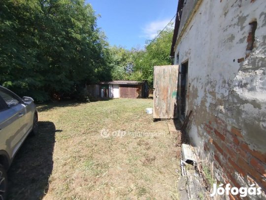 53 nm-es ház eladó Magyarbóly