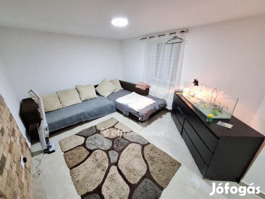 53 nm-es ház eladó Tiszakécske