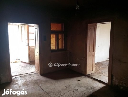 53 nm-es ház eladó Verpelét