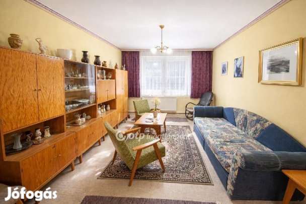 53 nm-es lakás eladó Mosonmagyaróvár