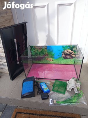 54 literes használt Aquael akvárium szett. Ledes világítással