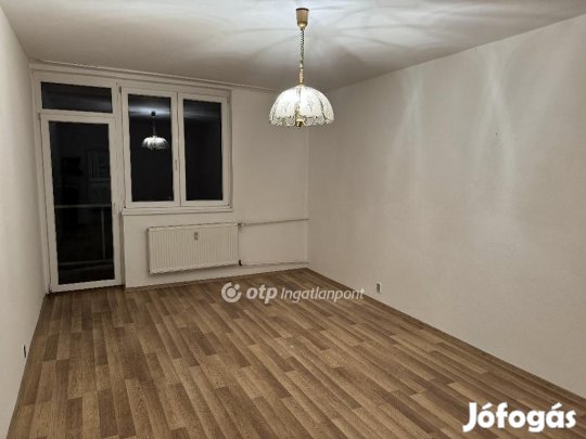 54 nm-es lakás eladó Dunaújváros