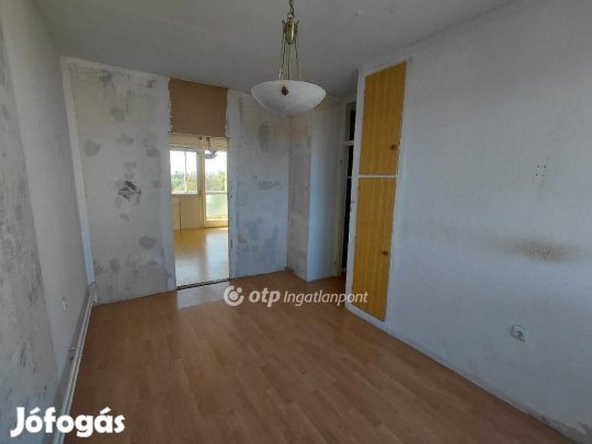 54 nm-es lakás eladó Hatvan
