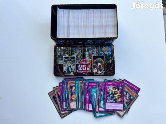 550db Yugioh kártya fém dobozban egyben eladó