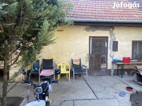 55 nm-es ház eladó Kecskemét