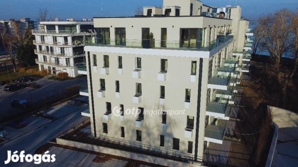 55 nm-es lakás eladó Siófok