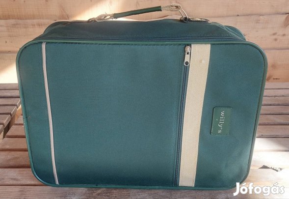 55x34x17 cm gurulós bőrönd eladó