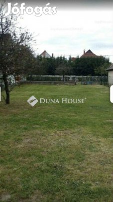 560 nm-es telek eladó Balatonföldvár
