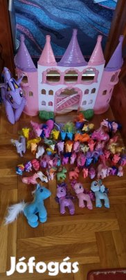 56 db pony + kastély 