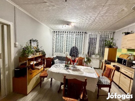 56 nm-es lakás eladó Salgótarján