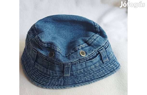 56-os méretű farmer sapka, kisfiúnak