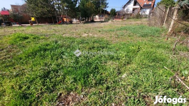 573 nm-es telek eladó Érd