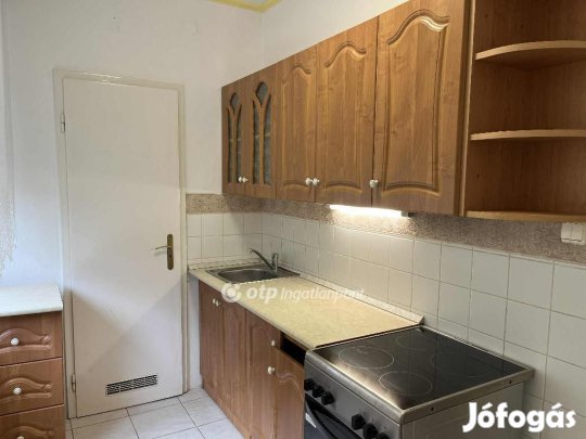 57 nm-es lakás eladó Szekszárd