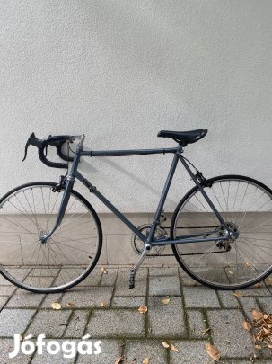 58 28 Versenykerékpár országúti bicikli verseny kerékpár