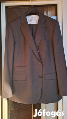 58-as méretű 3 részes öltöny