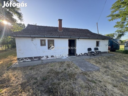 58 nm-es ház eladó Ballószög