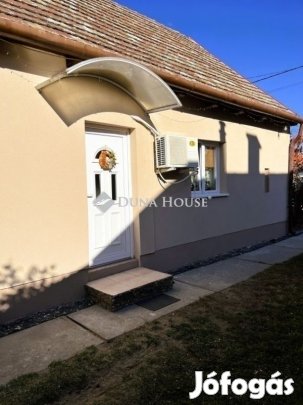 58 nm-es ház eladó Bugyi