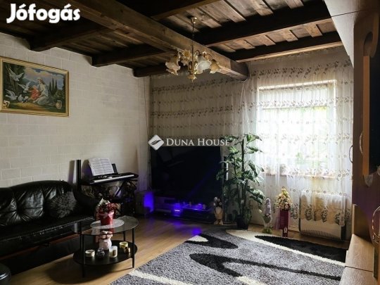 58 nm-es ház eladó Bugyi