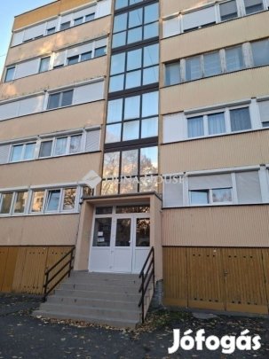 58 nm-es lakás eladó Pécs