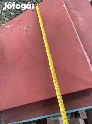 58x58cm Kibúvó piros színben