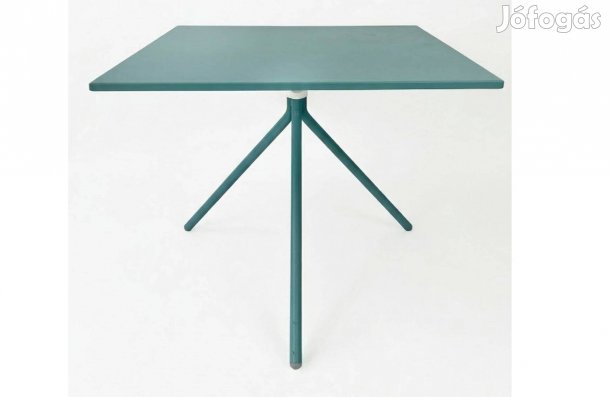 58x58cm Pedrali Nolita 5454 asztal