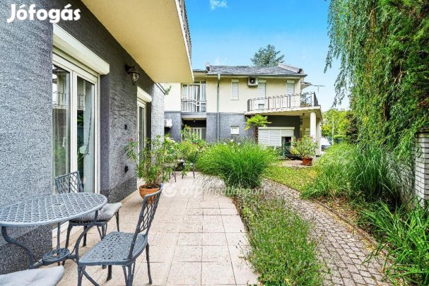 592 nm-es ház eladó Siófok