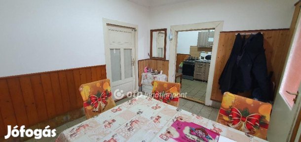 59 nm-es ház eladó Devecser
