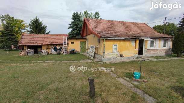 59 nm-es ház eladó Farmos