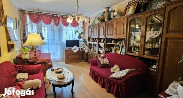 59 nm-es lakás eladó Pécs