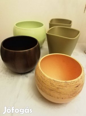 5 db. új állapotú kerámia virágtartó kaspó, (2 db. orchidea) csomag
