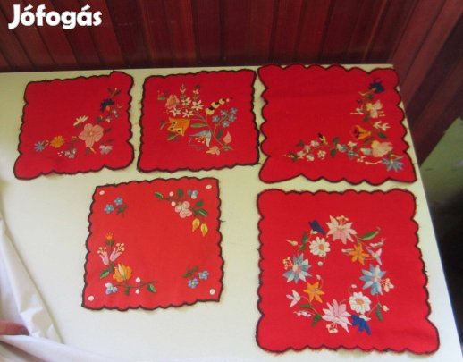 5 db kalocsai mintás terítő egyben