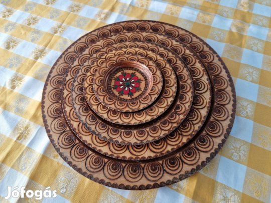 5 db-os fa dísztányérok eladók