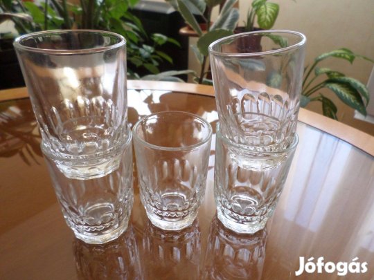 5 db-os üveg boros poharak