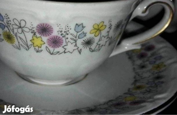 5db-os német porcelán készlet