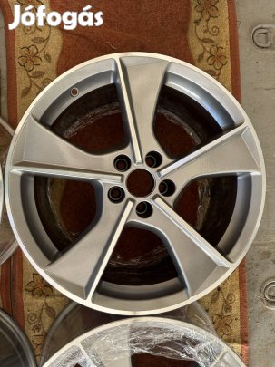 5x112 Audi ET28 245/40R19 Pirelli Cinturato P7