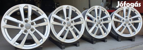 5x112 Gyári Audi A3 8Y alufelni garnitúra 6,5x17" ET:43 /F152