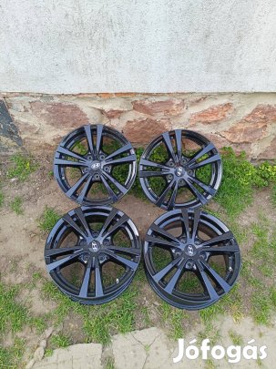 5x114,3 16 / 16" Gyári Hyundai / Kia fényes fekete alufelni