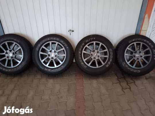 5x114,3 16" momo alufelni 235/65 R16 téli gumikkal